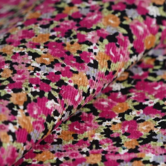 Velluto a coste sottili fiori classici nero