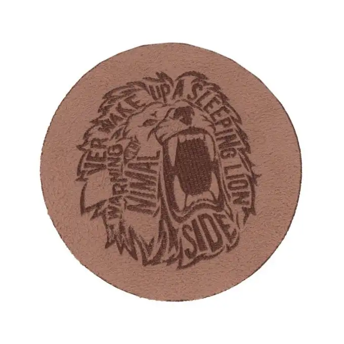 Scudetto leone in camoscio