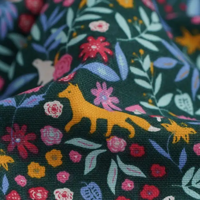 Tessuto cotone spesso foresta fiorita volpe verde